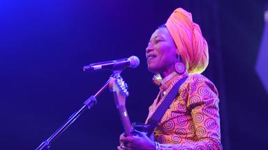 Fatoumata Diawara/Mali Part 2