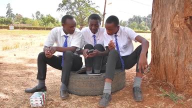 Kiamutugu Boys High School Film, The Drive