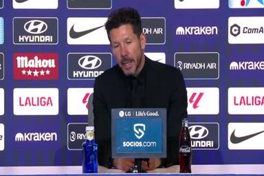  'The luck was with Barca' - Simeone after Atletico's title hopes dented by 4-2 defeat